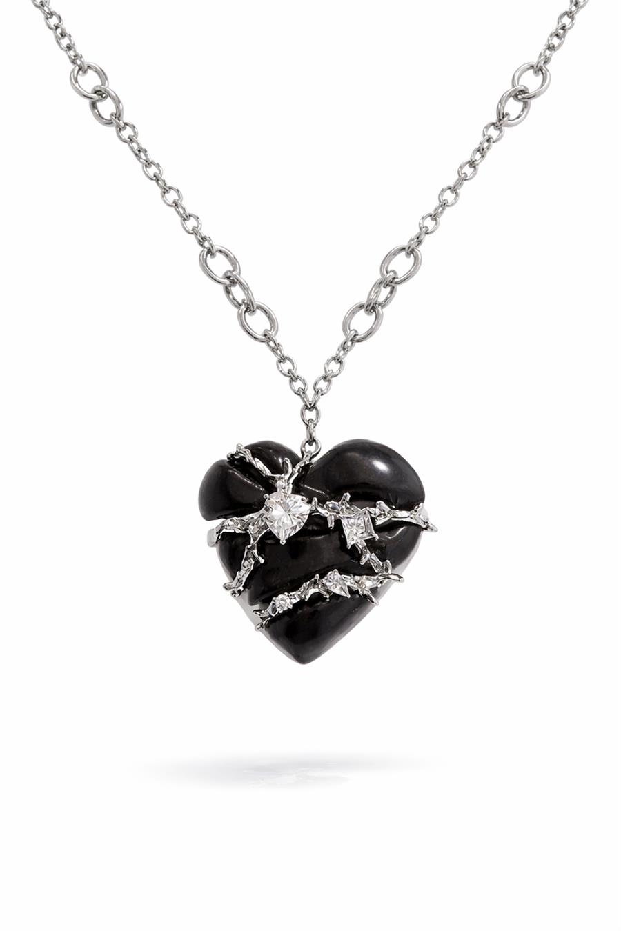 Pretty Siyah Ahşap Kalp Üzeri Silver Taşlı Sarmaşık Uzun Kolye