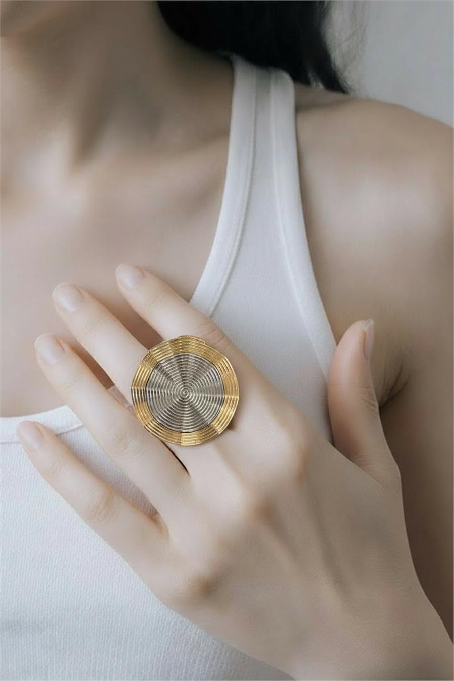 Candida Modern Geometrik Desenli Gold Silver Yüzük