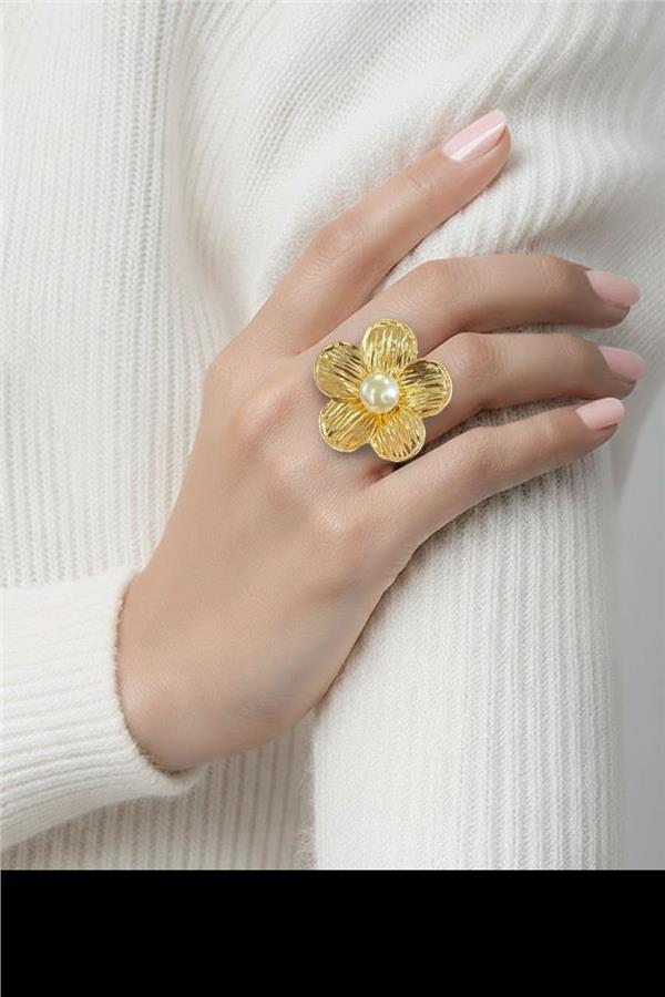 Beatrice inci Detaylı Çiçek Form Yüzük